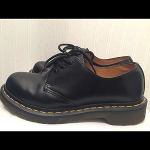 Women’s size 7 Dr. Martens 1461 Oxfords